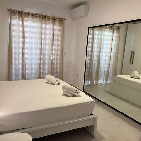 Apartment Ngh12 - Lovely And Spacious 2 Bedroom Naxxar